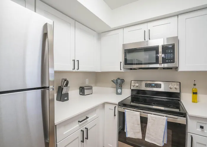 Unique 2bd - Parking, Gym, Pool - Sleeps 8 - 5min Casino * Scottsdale